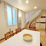 Les Estives, T2 Bis, Centre Luchon, Wifi, 6 Personnes * Bagnères-de-Luchon