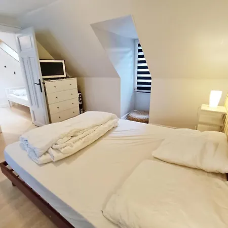 Apartment Les Estives, T2 Bis, Centre Luchon, Wifi, 6 Personnes *