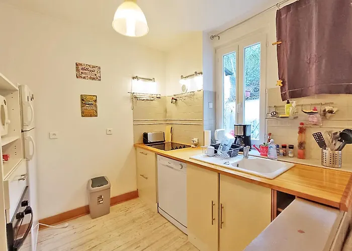 Les Estives, T2 Bis, Centre Luchon, Wifi, 6 Personnes Appartement